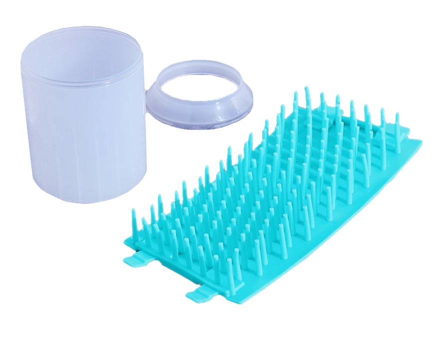 Soft Pet Paw Cleaner Dog in a Car US market only Color : Green|Orange|Blue Soft Pet Paw Cleaner Dog in a Car US market only Color : Green|Orange|Blue